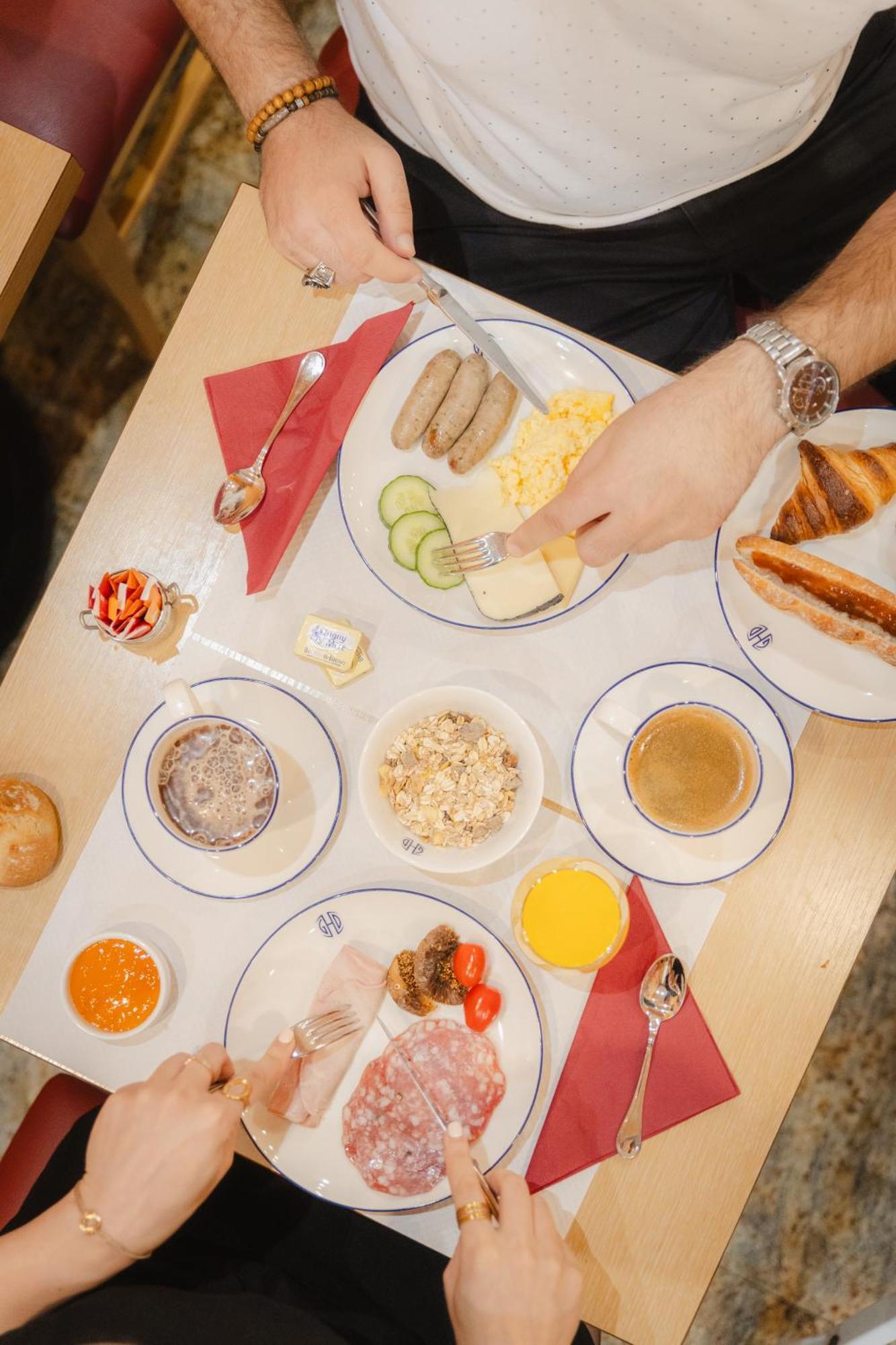 Grand Dore Hotel Paris