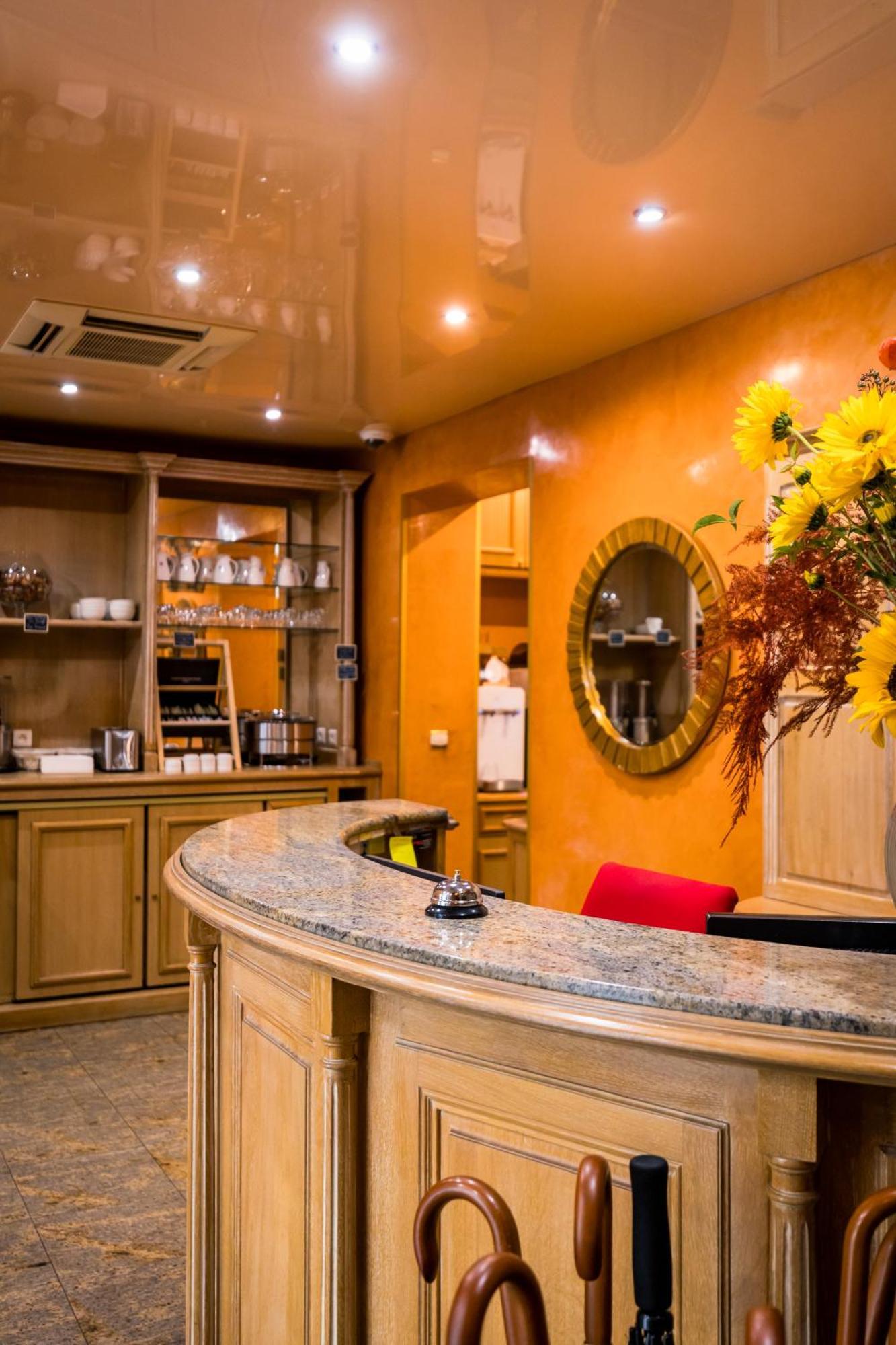 Hotel Grand Dore 3*